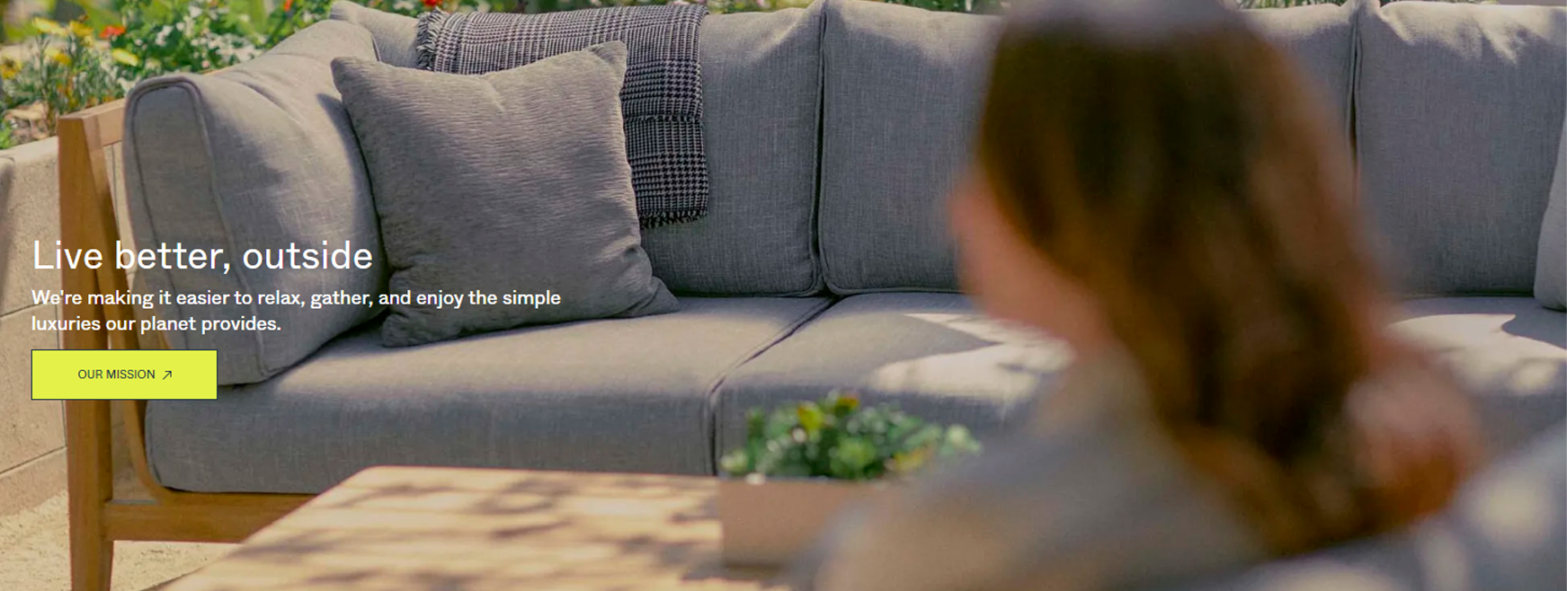 HaiMa|从一款户外沙发切入的Outer，是如何成为户外领域的知名出海品牌的？