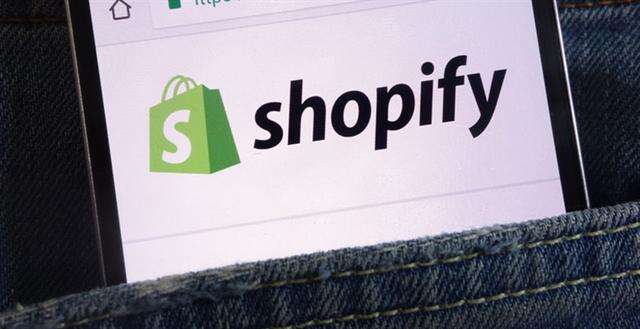 跨境B2C新人到底做跨境电商平台还是Shopify自建站?